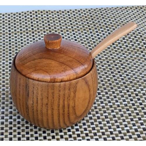 Creative seasoning pot solid wood jujube solid seasoning box first-class kitchen shaker pepper spice seasoning bottle salt