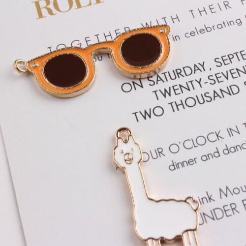 Trendy10pcs Korean version DIY jewelry making accessories gold enamel alpaca glasses dangle charms for necklace bracelet pendant
