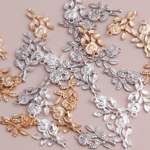 10pcs Fashion Jewelry DIY Charms Rose Flowers Pendants Necklaces Bracelets 3 Color 32x20mm Jewelry Making Finding