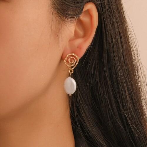 Modyle 2019 New Design Metal Gold Hollow Geometric Circle Irregular Natural Freshwater Pearl Long Earrings for Women