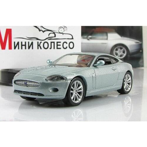 Diecast 1/43 Scale Alloy Car Model Metal Souvenir Decoration Sports Vehicle Ornament Show Gifts Adult Collection Display Boy Toy