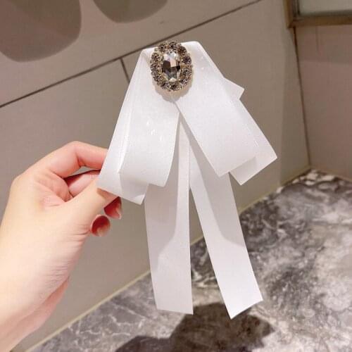 Korean Ribbon Bow Tie Brooches for Women Crystal Collar Shirt Dress Brooch Necktie Ladies Fashion Jewelry Clothing Accessories