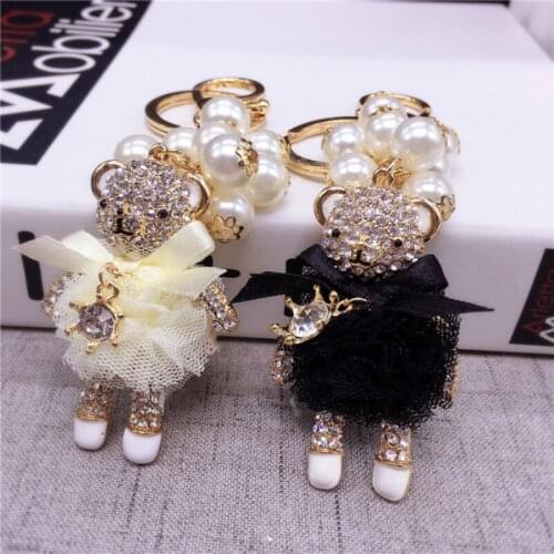 Creative cute diamond gauze skirt bear charm keychain trend white pearl pendant keychain ladies car fashion key chain gift