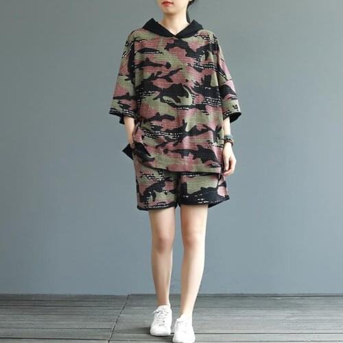 LZMONE Large Size Womens Loose Art Short Sleeve T-shirt Set Camouflage Printing Capris Casual Two Piece Summer Suit