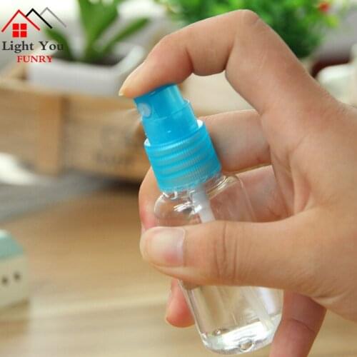 4pcs Mini Plastic Transparent Small Empty Spray Bottle For Make Up And Skin Care Refillable Random Color Travel Use 75ml 100ml