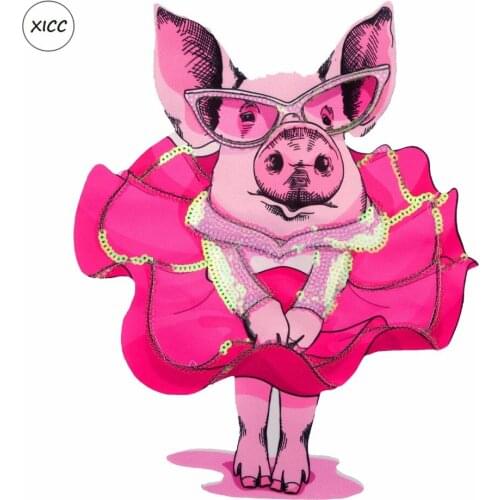 XICC 2019 New Sequin Pink Pig Patch Stickers Sexy Post Cute Skirt Applique Appsync For Fashion Clothes Bags Pents Good DIY