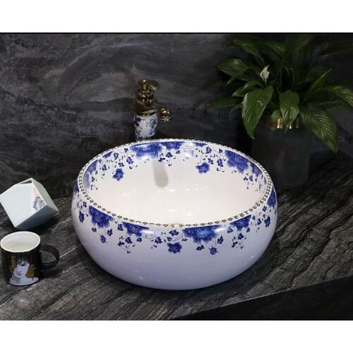 Chinese Ceramic Blue And White Traditional Circular Retro Creative Art Basin