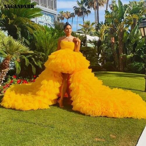 In Fashion High/Low Prom Dress 2022 Tulle Ruffle Pleats Long Skirt Yellow Sleeveless Evening Dress Royal Train Plus Size