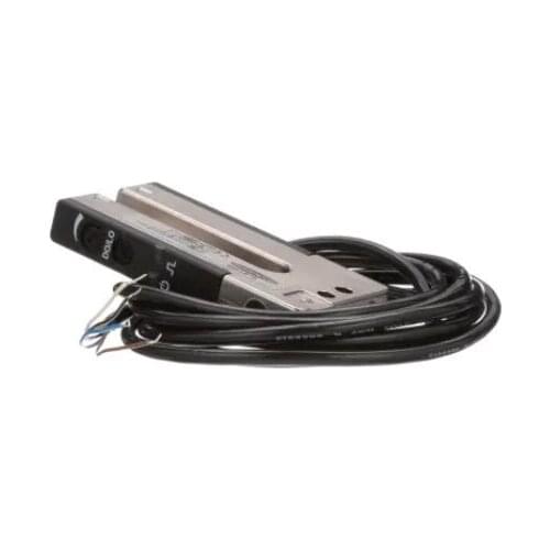 SLM10B6 SENSOR; SLOT; FIX DISTANCE; SLOT 10MM; DEPTH 60.8MM; NPN/PNP; 2M CABLE 74965