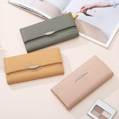 EFFERVESCENT Women's Wallets