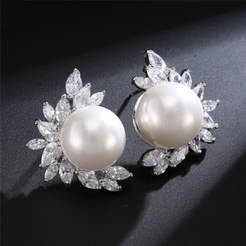 Uilz Classic Rose Gold Color White Pearl Stud Earrings for Women With Fashion Jewelry Zirconia Earrings For Engagement UE009