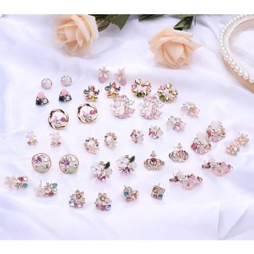 Korean Simulated Pearl Rhinestone Small Flower Stud Earrings Colorful Zircon Fashion Female Pendientes aretes de mujer brincos