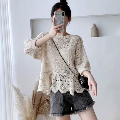 New 2021 Fashion Hollow Out Shirt Womens Flower Blouse Loose Lantern Sleeves Smock Girls Sweet Tops Beige Crochet Shirts