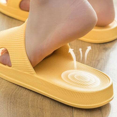 Lightweight Soft Thick Sole Solid Girls Slides Indoor Bathroom Women Massage Slippers Plus Size 36-45 Anti-slip Couples Shoes