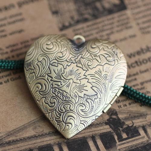 2pcs High-end Vintage Jewelry Accessories Wholesale Antique Bronze 40*41mm Heart-Shaped PHOTO LOCKET Frame for Charm&Pendant