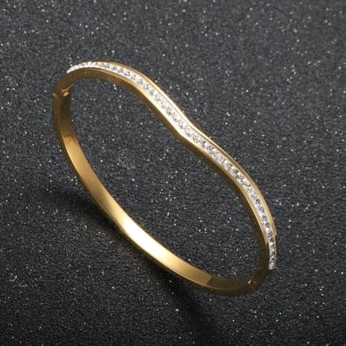 Fashion Wavy Shape Bracelets Bangles Clay CZ Crystal Bangle For Women Luxury Wedding Jewelry Gift Wholesale