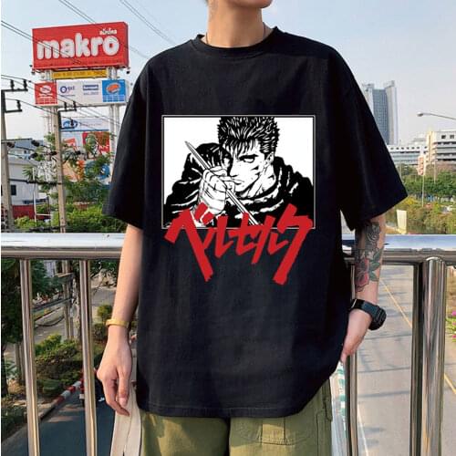 Japanese Anime Tops Mens Black Humorous T-shirt Berserk Guts Skull Knight Manga Oversized Cool T-shirts Men Breathable Tshirt
