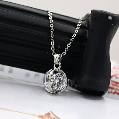 Hollow Metallic Ball Frane Center Shiny Round Zircon Silver Plated Choker Short Necklace for Women