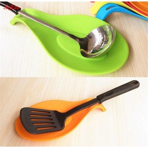1PCS Silicone Heat Resistant Spoon Fork Mat Rest Utensil Spatula Holder Spoon Pad Tray Holder Kitchen Tool Accessory 5ZCF419