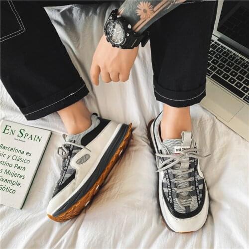 Spring Mens Sneakers 2021 Light Casual Shoes High Quality Trend Man Fashion Sneaker Outdoor Travel Comfortable Round Toe Style