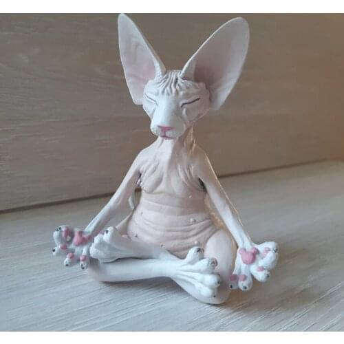 Sphynx Cat Meditate Statue Cute Hairless Cat Yoga Sitting Collectible Figure for Room Desk Decoration STTA889