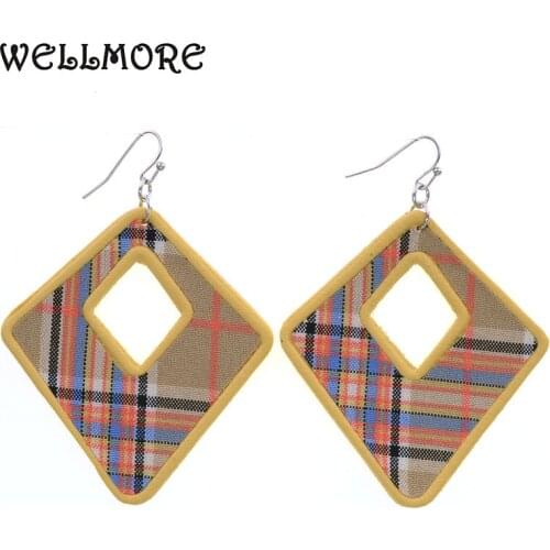 WELLMORE leather Multicolor striped Geometric earrings Drop dangle earrings for women fashion Female jewelry whlesale