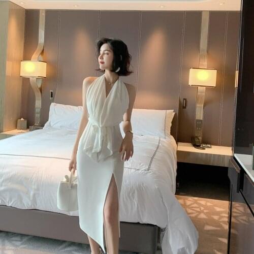 2021 Evening Dress New Temperament Goddess White Neck Halter Strap Design Holiday Style