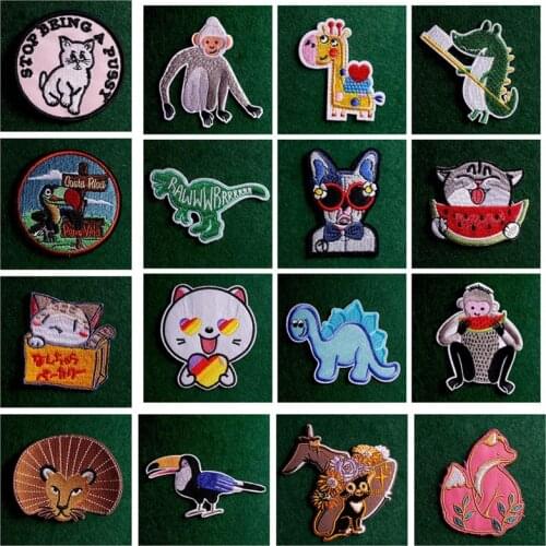 2Pcs Cartoon Animal Patch Embroidered Patches For Kids Clothing Stickers Cute Dinosaur Applique Iron On Patches On Clothes Badge