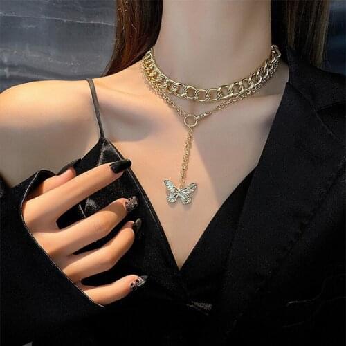 Fashion Punk Gold Metal Link Chains Layers Necklace with Butterfly Pendant Charms Collar Necklace for Women Clavicle Necklace