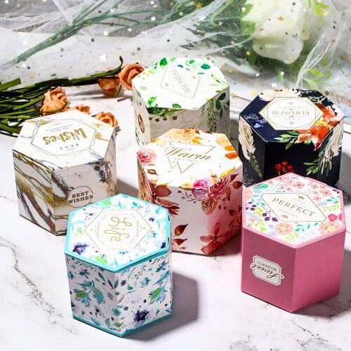 AVEBIEN 50pcs wedding flower gift box baby shower birthday cajas de carton bolsas de papel candy packing box подарочная коробка