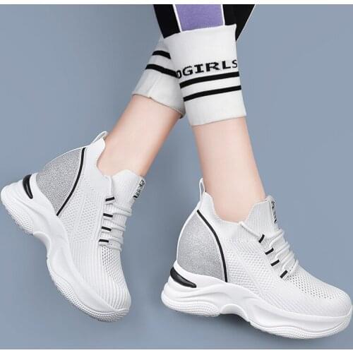 Sports shoes ladies 2021 spring autumn new travel shoes slope heel all-match casual shoes Fashion flat shoes Internal increase