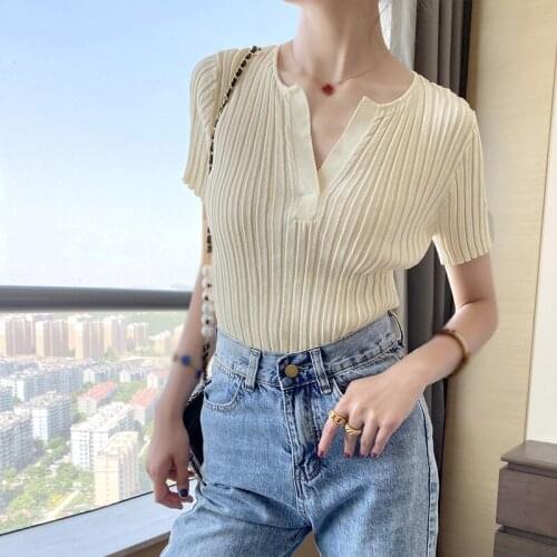 2020 summer women designer v-neck knitted sweaters all match bottom top short sleeve pullover sweater JC462