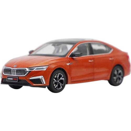 1/18 Alloy Die-casting Simulation Car Model SAIC Skoda New Octavia PRO 2021 Adult Collection Childrens Toys Family Show
