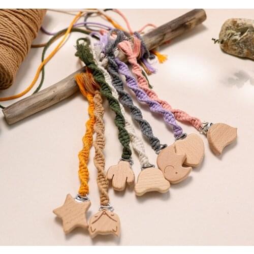 Crochet Pacifier Clip Chain Beech Wood Animal Pacifier Clips Woven Cotton Cloth Nipples Holder Newborn Toys Teether Accessories