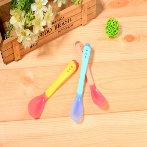 Baby Temperature Change Spoon Infant Temperature Sensing Spoon Baby Soft Head Two-color Safety Sense Spoon Random Color