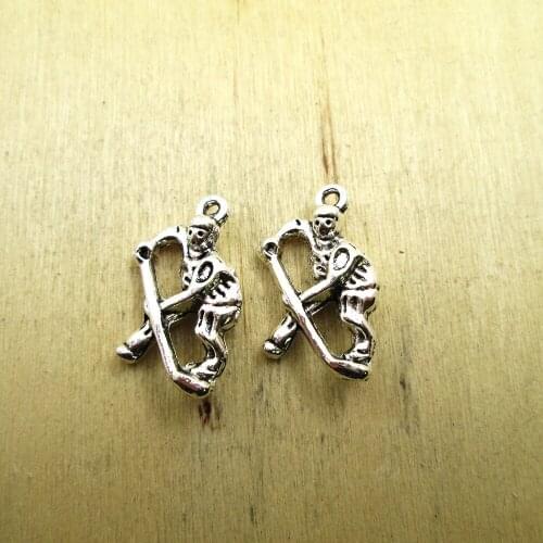 12pcs-- 24x17mmHockey Charms, Hockey Player charm pendants DIY necklace/ bracelets charms antique silver tone