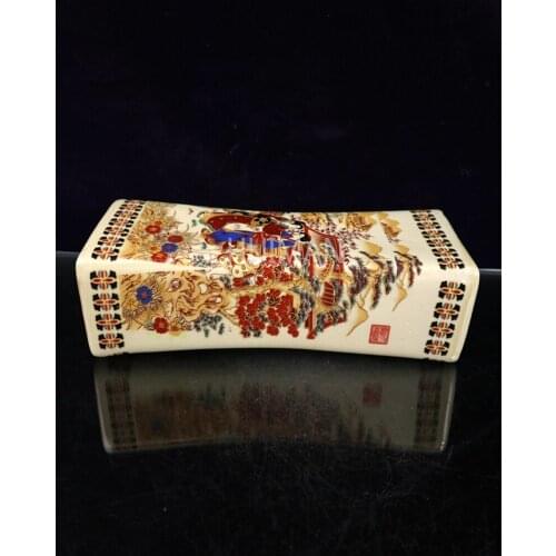 China Porcelain Hand Painting Elaborate Pillow Crafts Home Decoration