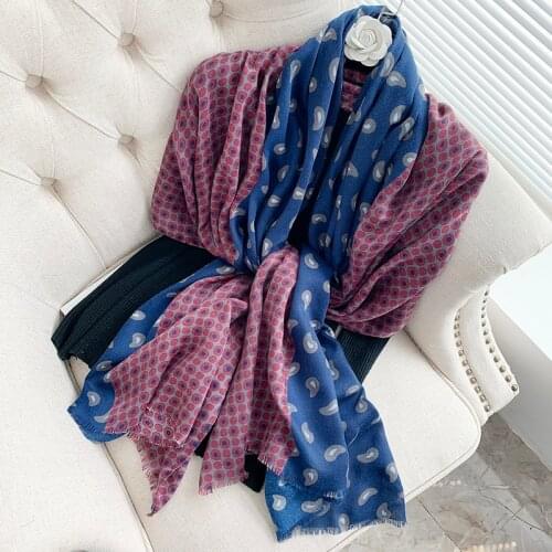 2021 Brand Autumn and Winter Womens Beach Shawl Wool 15% Scarf Ladies Fashion Scarf Headscarf Pashmina Headscarf Silencer