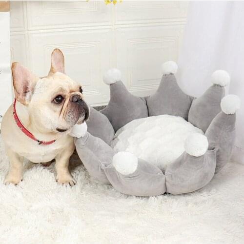 Pet Dog Bed Fashion Crown Super Soft Cat Bed Luxury Dog Sofa Cat And Dog Accessories Comfortable Cat Nest House Pet Bed Supplies