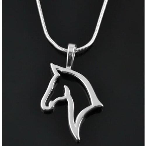 Fashion Cute Animal Horse Pendant Necklace for Women Fashion Dress Clothing Costume Jewelry Accessories