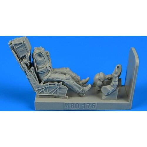F-18 resin seat and pilot 1:48