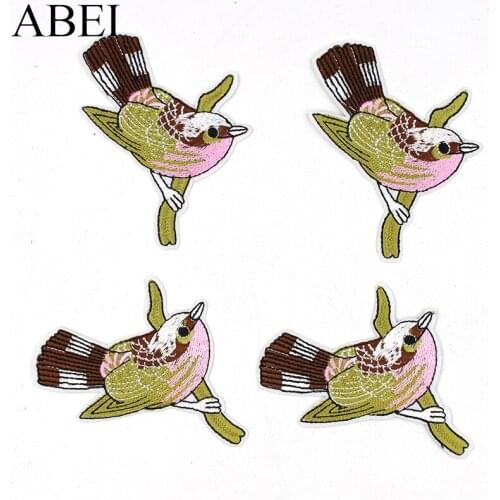 10pcs/lot Embroidered Bird Patches Iron On Lifelike Cartoon Appliques for Jeans Coats Bags Garments Motif Badge DIY Stickers