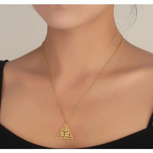 Retro Triangle Flower Pattern Pendant Necklaces For Girls Women Geometric Flower Choker Boho Art Spring Jewelry Gift