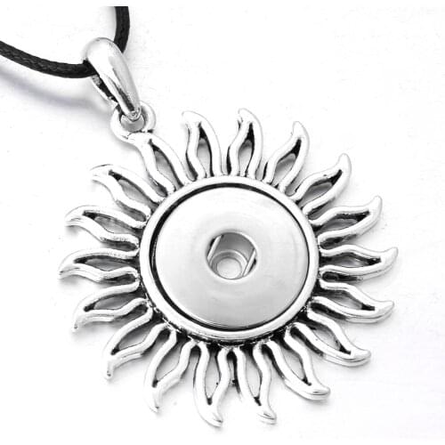 XINNVER Vintage Necklaces