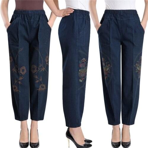 Spring Autumn Women Jeans New Embroidered Elastic High Waist Pants Loose Large Size Denim Pants Middle-aged Mother Trousers H248