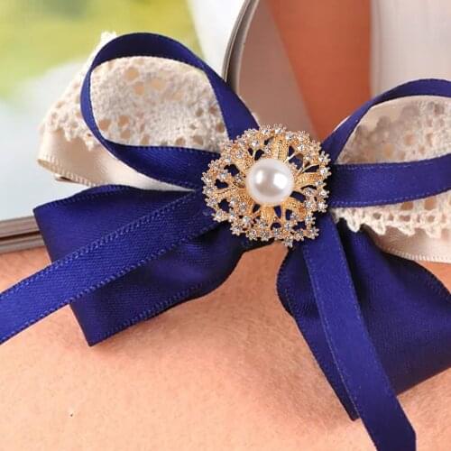 10 Pieces Rhinestone Pearl Buttons Embellishments Wedding Bouquet Veil Skirt Clothing Buttons Crafts Dress Hair Tie Decoration