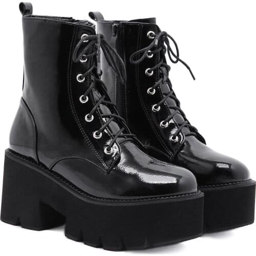 Spring Genuine Leather Black womens short Boots Retro Casual Autumn Womens Boots Fashion High heels Lace Up boots Large size