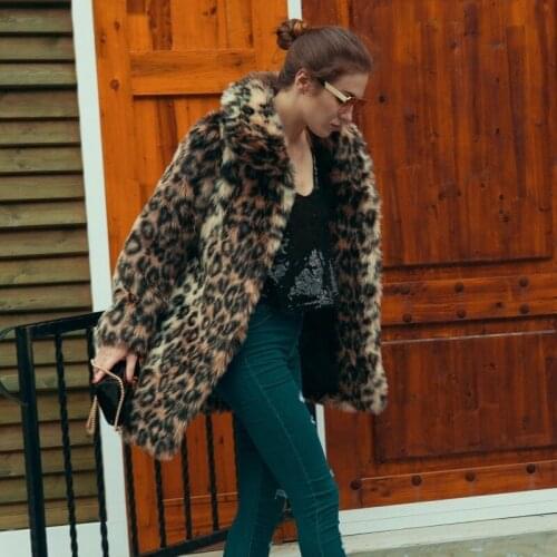 European Leopard Faux Fur Womens Coats Fashion Lapel Collar Fur Jacket 2020 New Winter Thick Warm Outwear Female Plus Size S-3XL