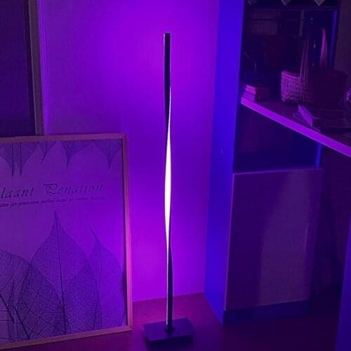 RGB remote control floor lamp, bedroom decoration of modern simple RGB floor lamp Led floor atmosphere lamp, creative modern s-s