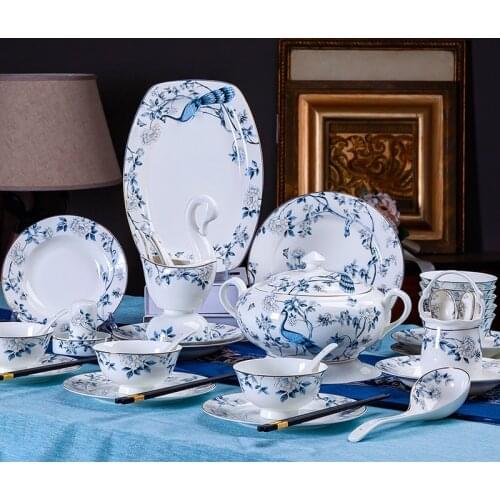 Guci Christmas Wedding limited set of dishes and chopsticks combination of European bone china tableware bowls and plates Chines